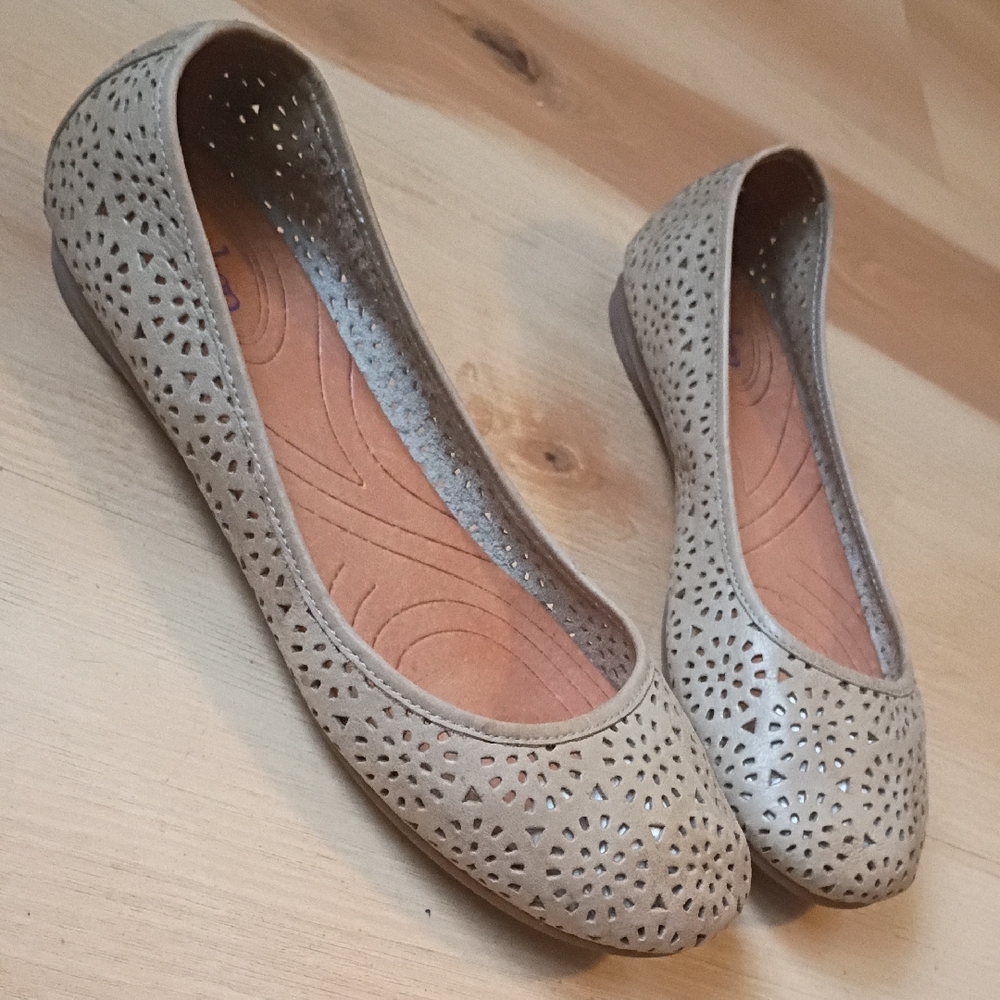 Indigo By Clarks Laser Cut Leather Flats